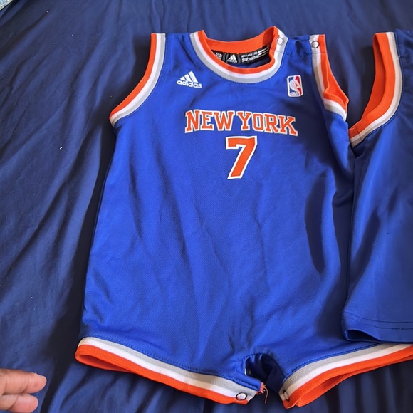 Jerseys - Picture 2 of 6